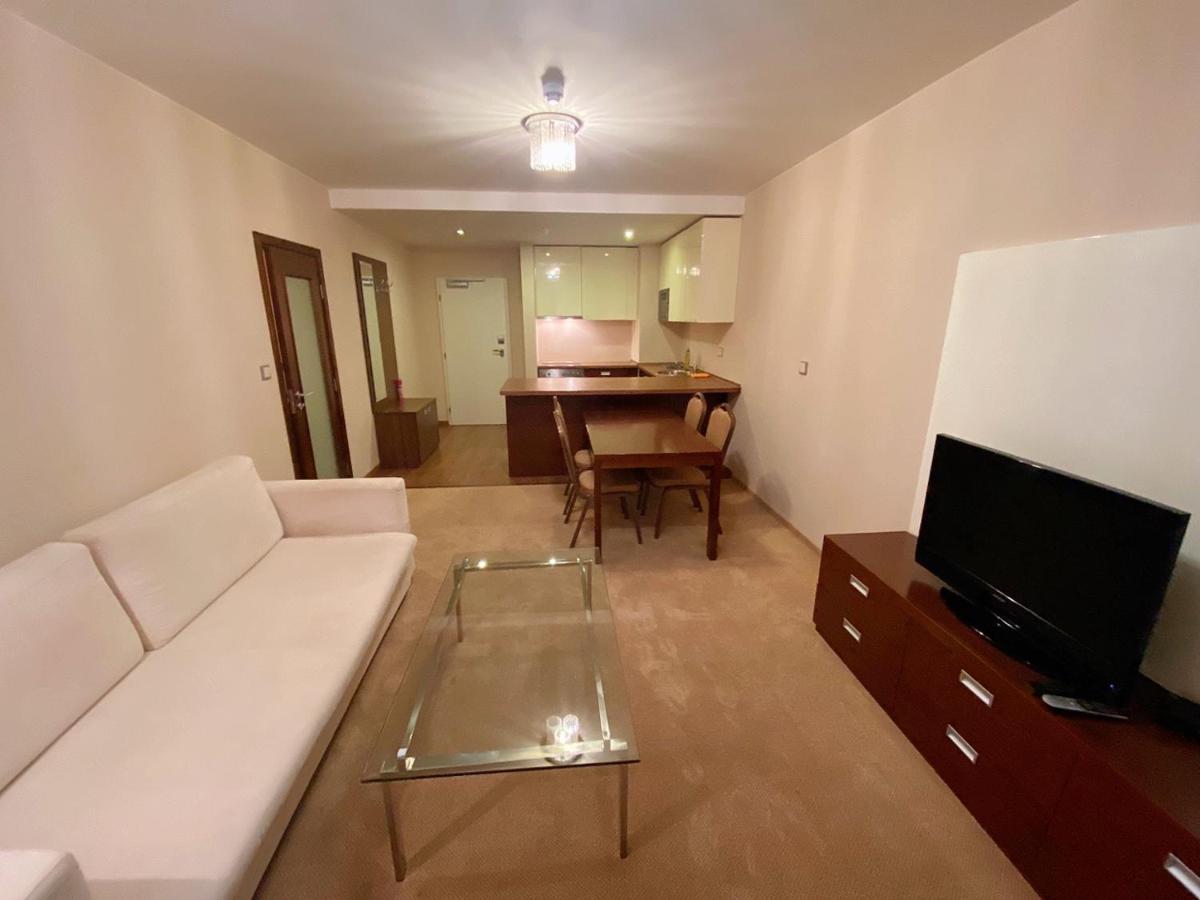 Golden Fish Apartmany Xia Plzeň Exterior foto